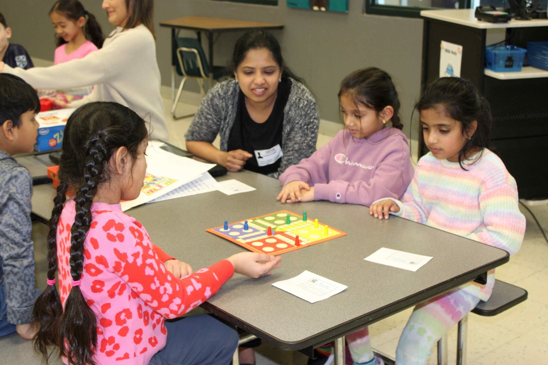 2nd graders play game